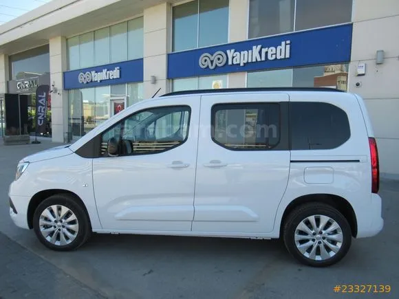 Opel Combo 1.5 CDTI Elegance Image 6